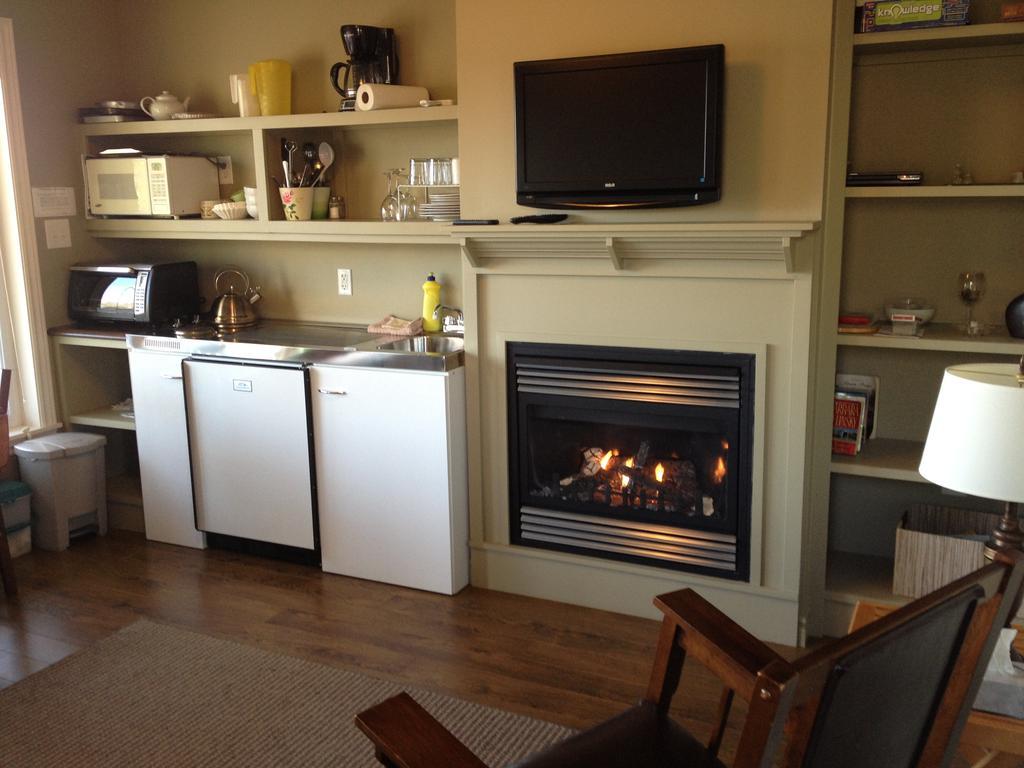 Baddeck Inlet 麦金太尔小屋酒店 客房 照片